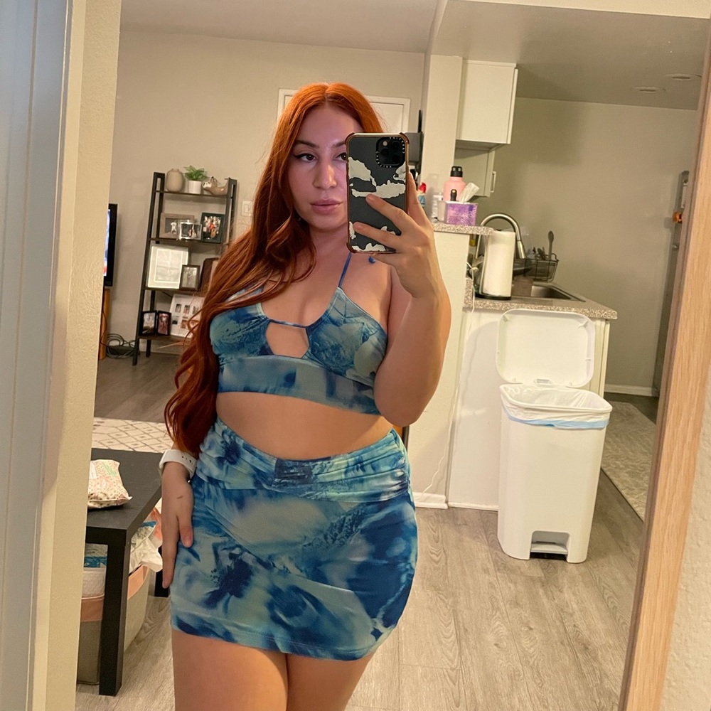 Blue set